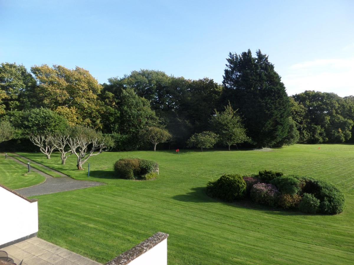 Macdonald Elmers Court Resort ลีมิงตัน ภายนอก รูปภาพ